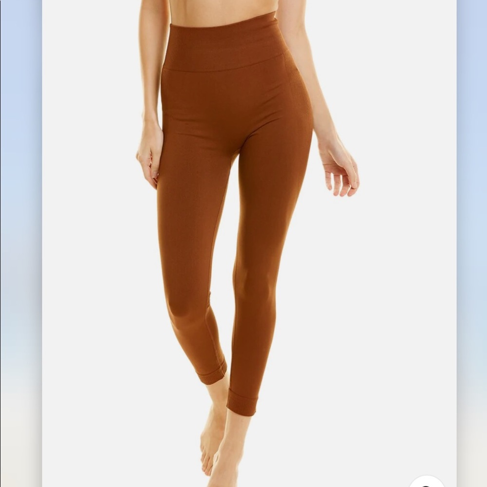 WeWoreWhat brunette sports bra & leggings